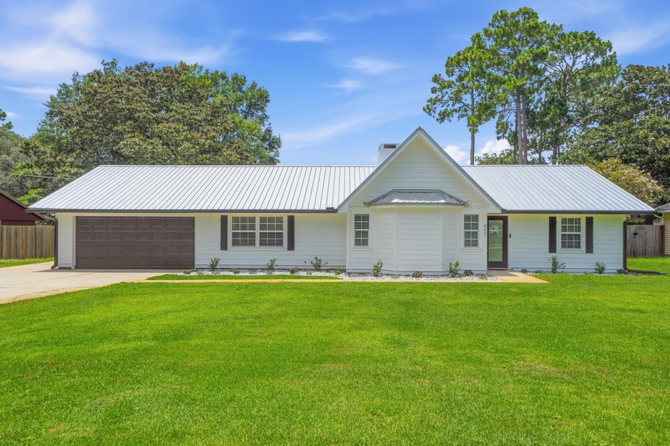 942 Rue De Palms Dr